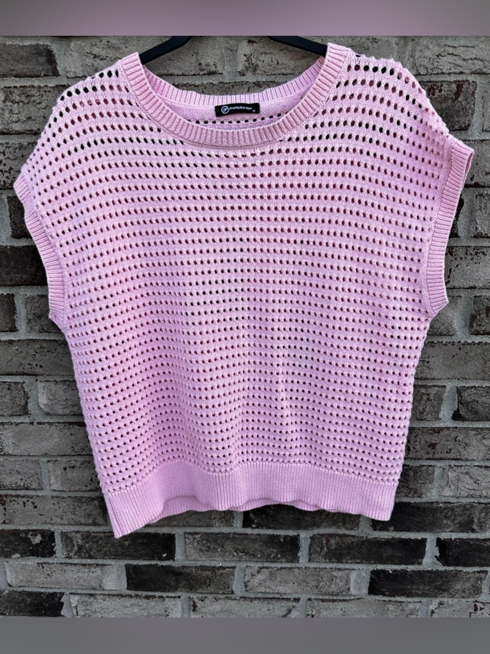 NWOT PRETTY GARDEN Open-Knit Sleeveless Sweater